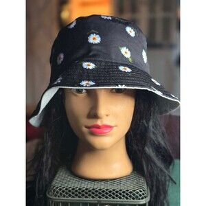 Alice and Olivia reversible bucket hat